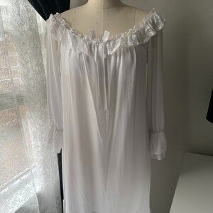 Lace Ruffle Sleeping Gown